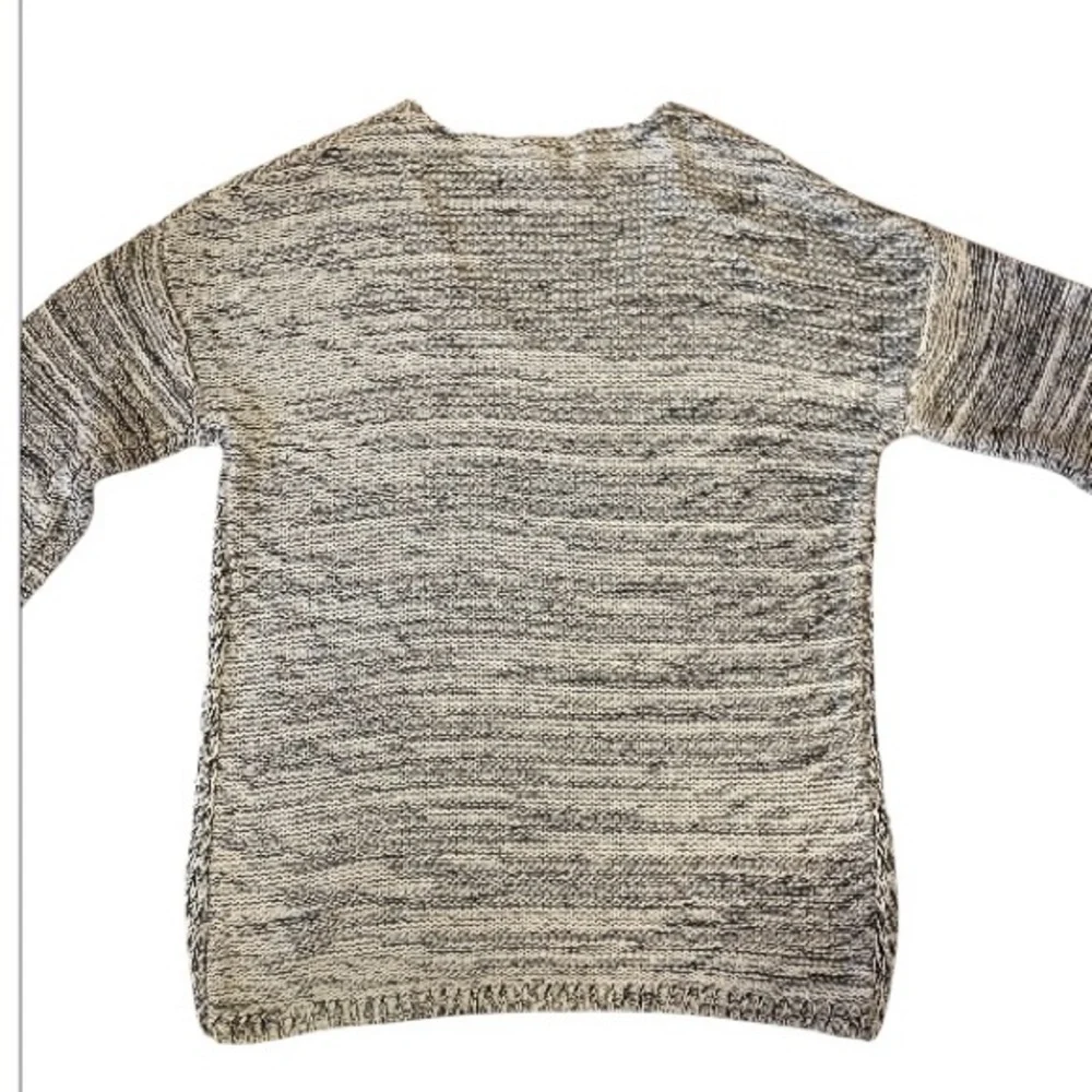 Francesca’s Women's Knit crochet V-Neck Sweater Black White size Medium NWOT - Picture 8 of 10